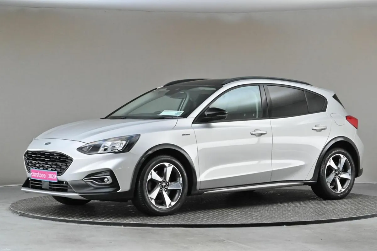 Ford Focus 1.0 ACTIVE 125BHP 6SPD **BI-TONE ROOF** - Image 4