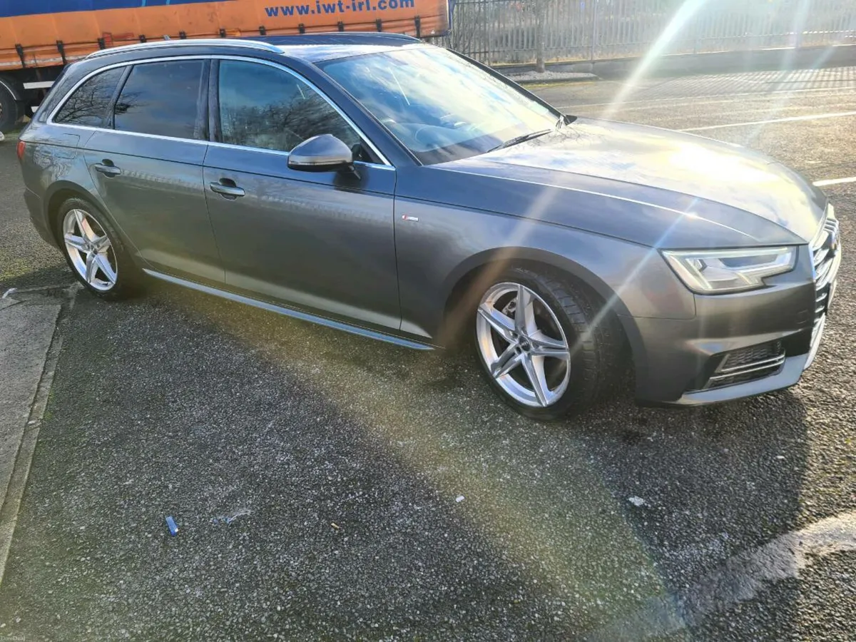 Audi A4 Avant S Line - Image 1