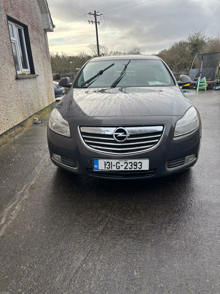 131 open insignia - Image 1