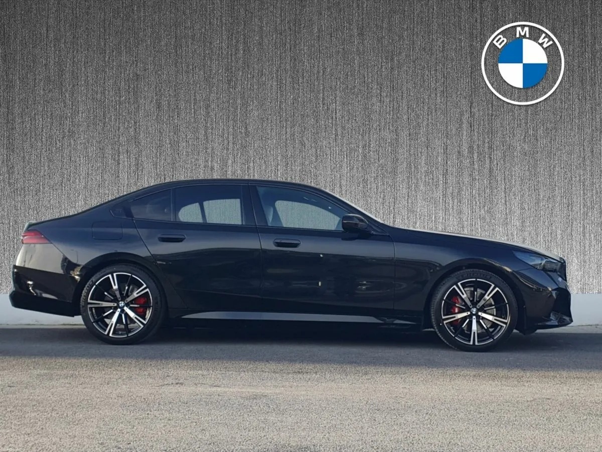 BMW 5-Series 530e M Sport Pro Saloon - Image 3