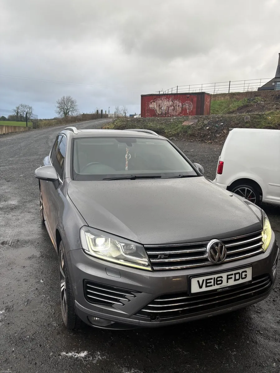 Volkswagen Touareg 2016 - Image 1