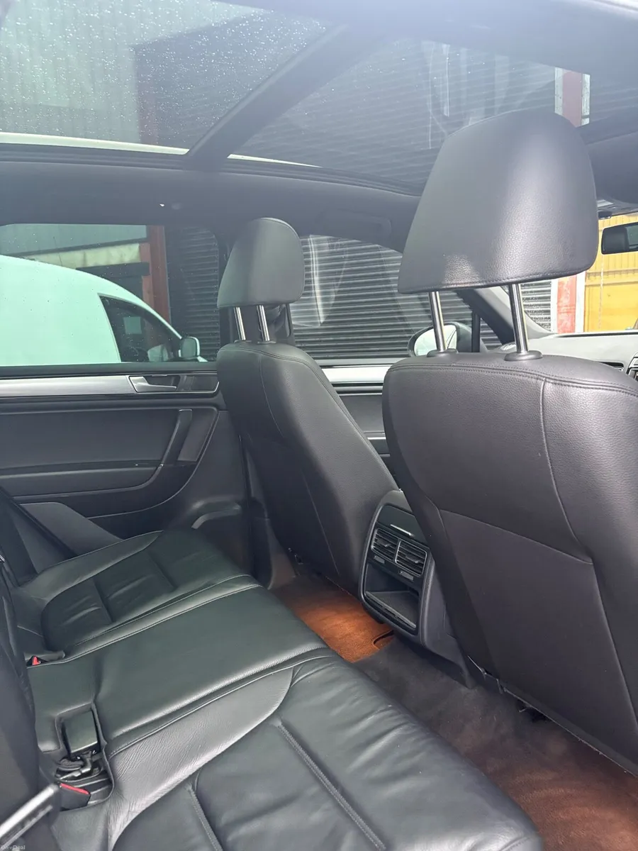 Volkswagen Touareg 2016 - Image 3