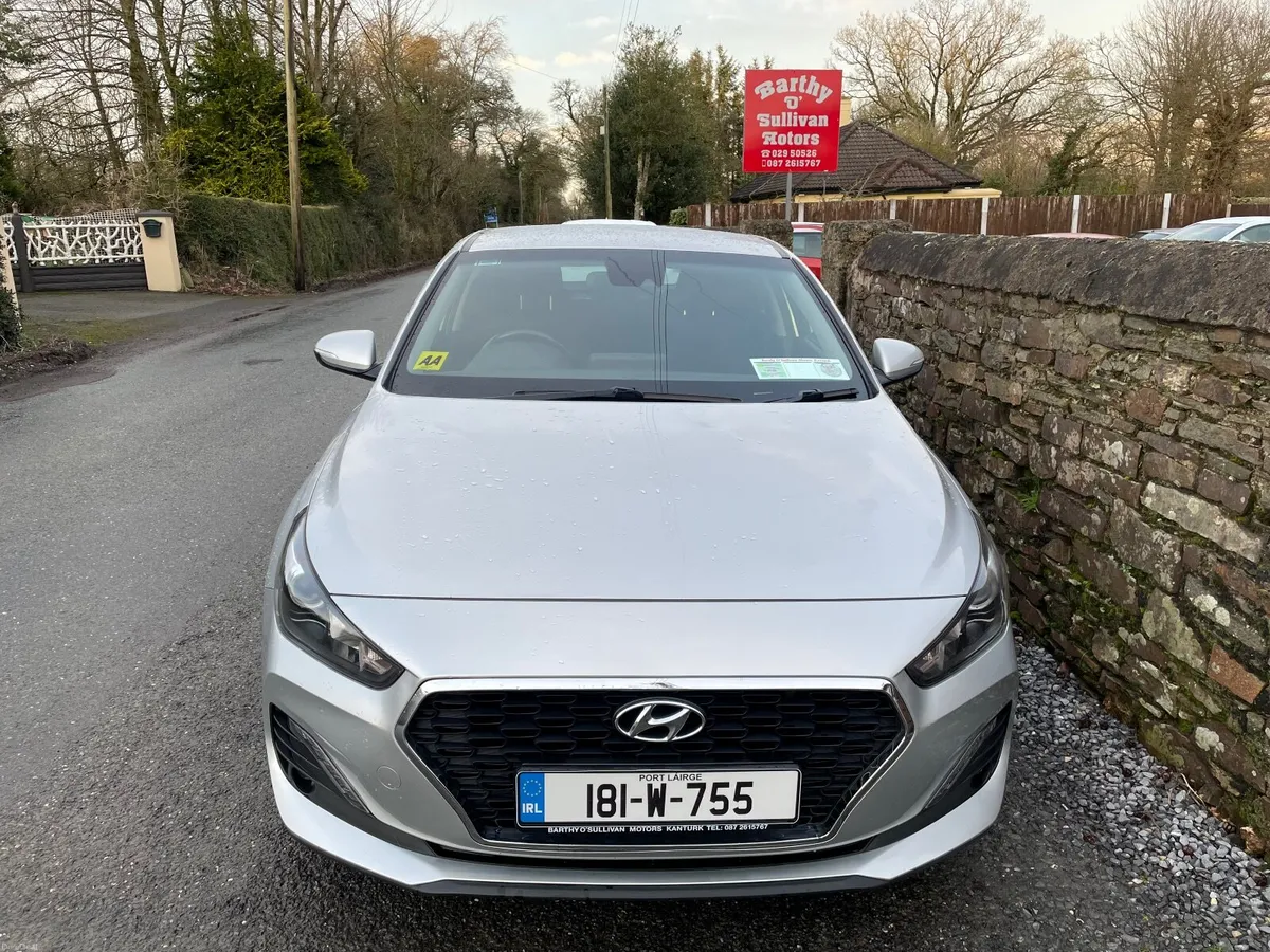 Hyundai i30 1.0 GDI Fastback 2018 - Image 2