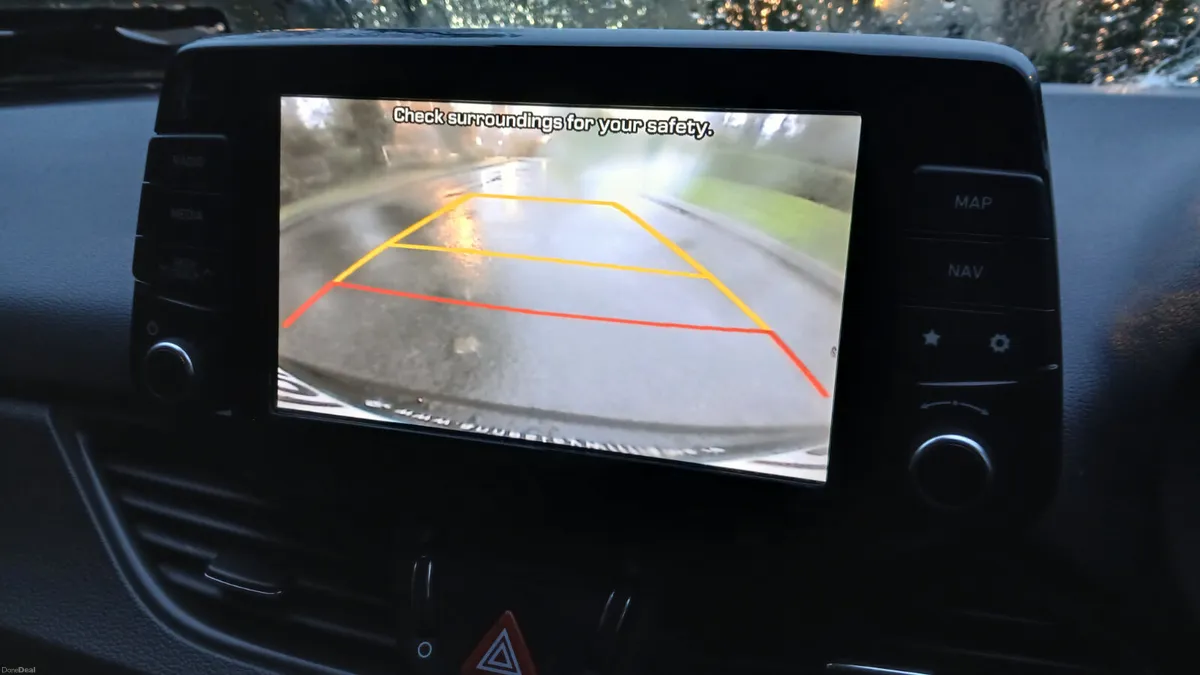 Hyundai i30 2019 1.0 DELUXE 5dr *FSH* - Image 2