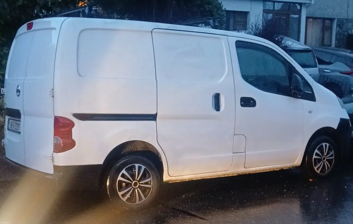 Nissan NV 200 Van ( Immaculate) 1.5 Diesel - Image 2