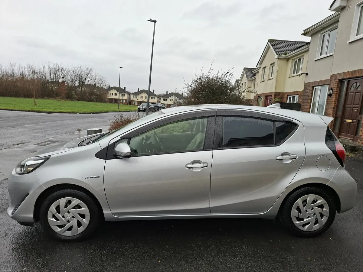 Toyota Aqua 2018 - Image 4