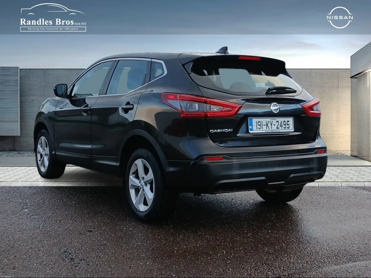 Nissan Qashqai 1.5 DSL XE - Image 2