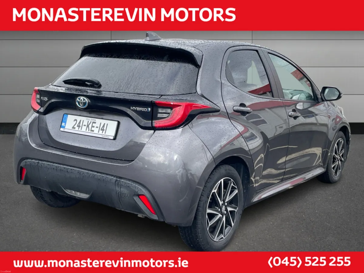 Toyota Yaris 1.5 - Image 3