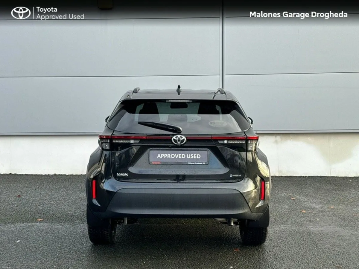 Toyota Yaris Cross 1.5 Hybrid Luna Sport *Demo* Ca - Image 4