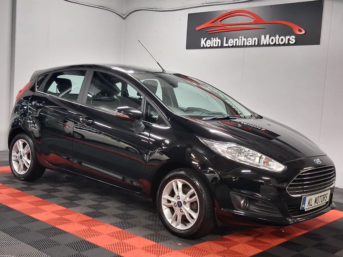 2017 Ford Fiesta ZETEC - Image 1