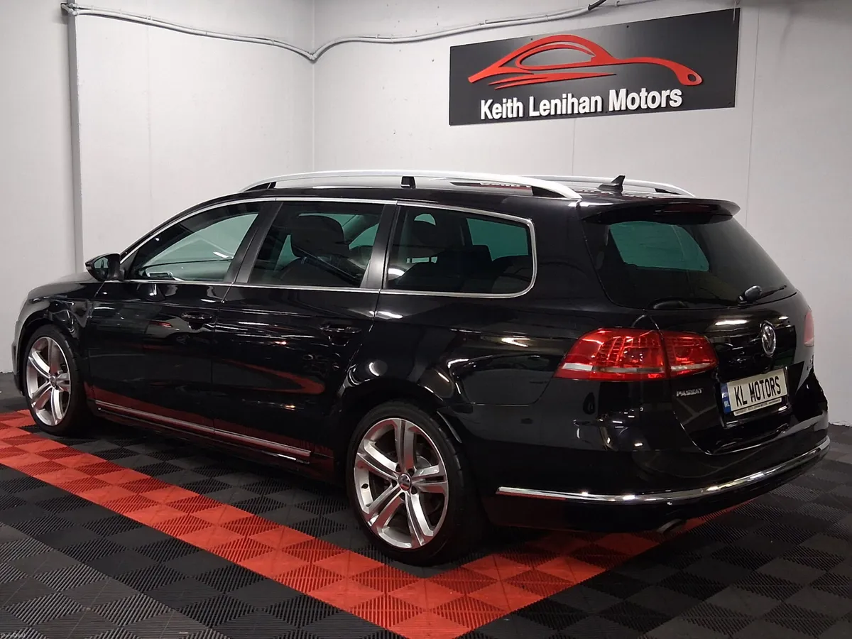 2014 Volkswagen Passat **R LINE - AUTO** - Image 3