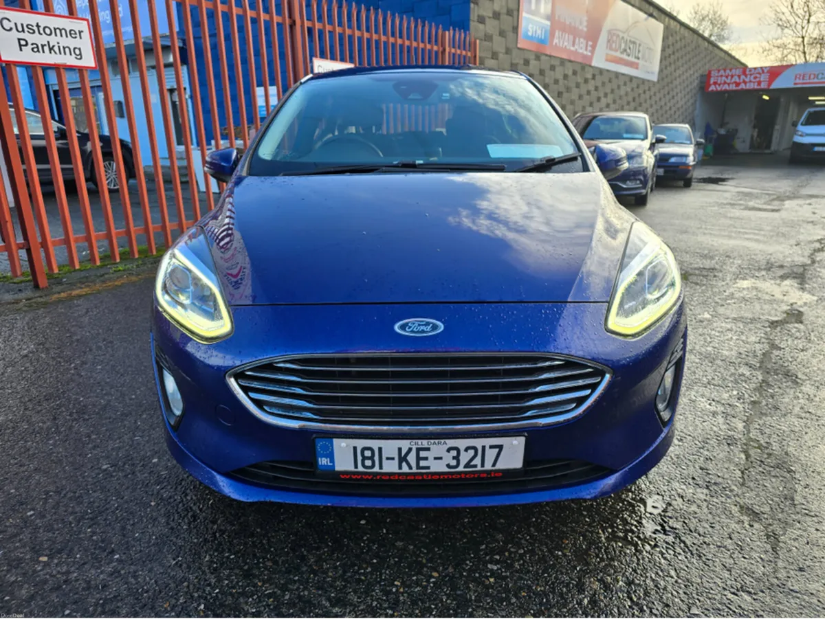 Ford Fiesta TITANIUM 1.1 85PS 4DR - Image 2