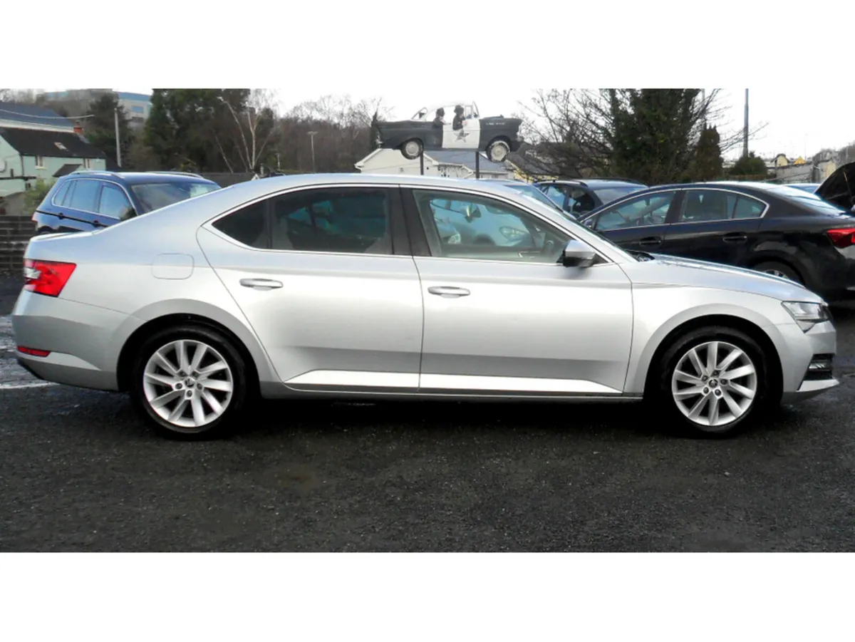Skoda Superb SE TECH IV PHEV 5DR AUTO....NCT 01/27 - Image 4