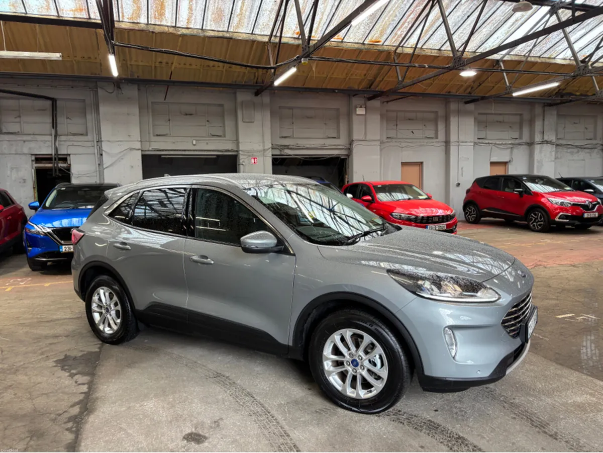 Ford Kuga TITANIUM 2.5 PHEV 225 S6.2 - Image 2