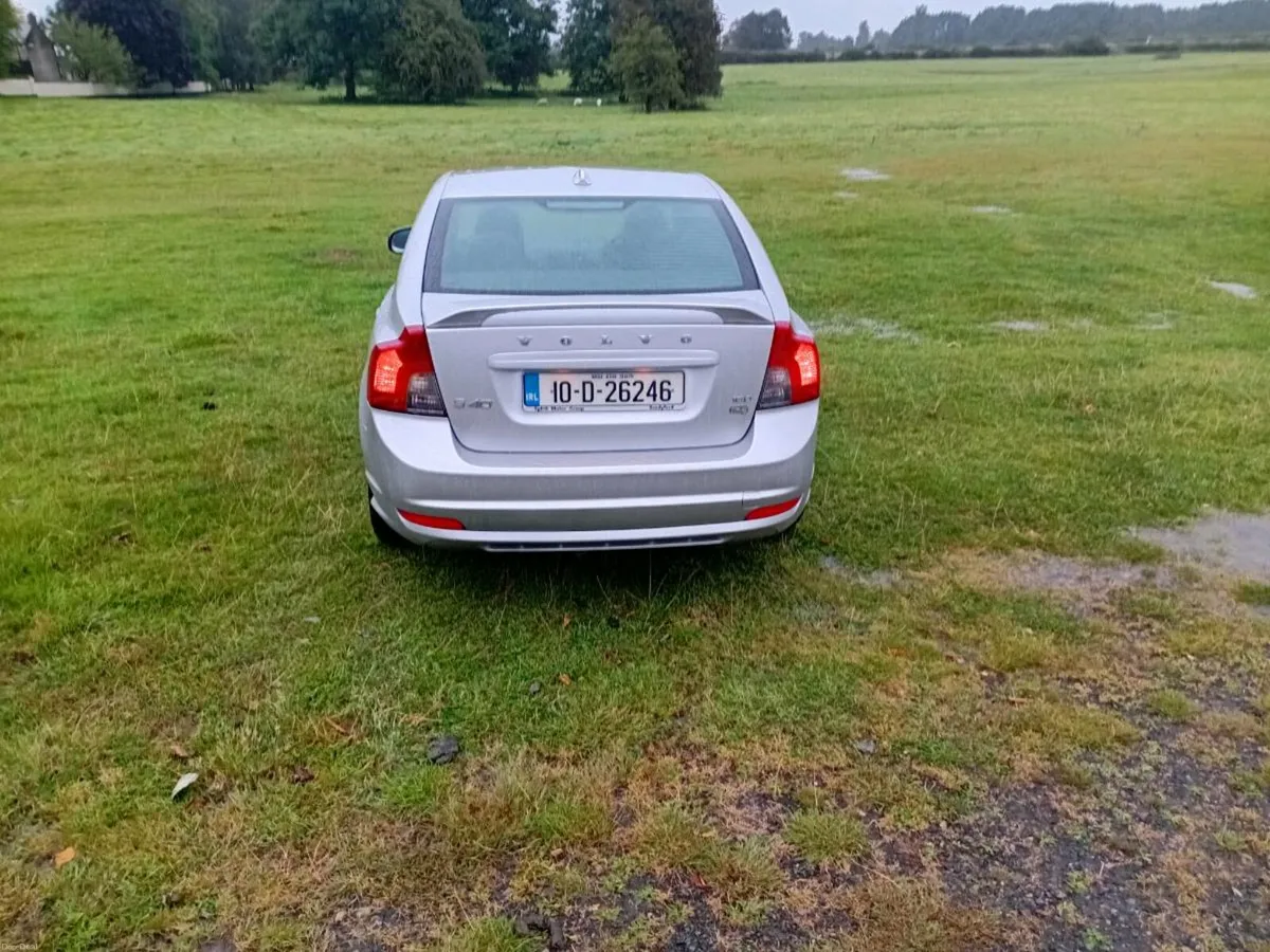 2010 Volvo S40 ,Nct10/26,tax 11/26 - Image 4