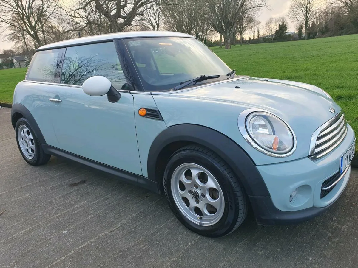 Mini Cooper D New NCT 09/26 - Image 3