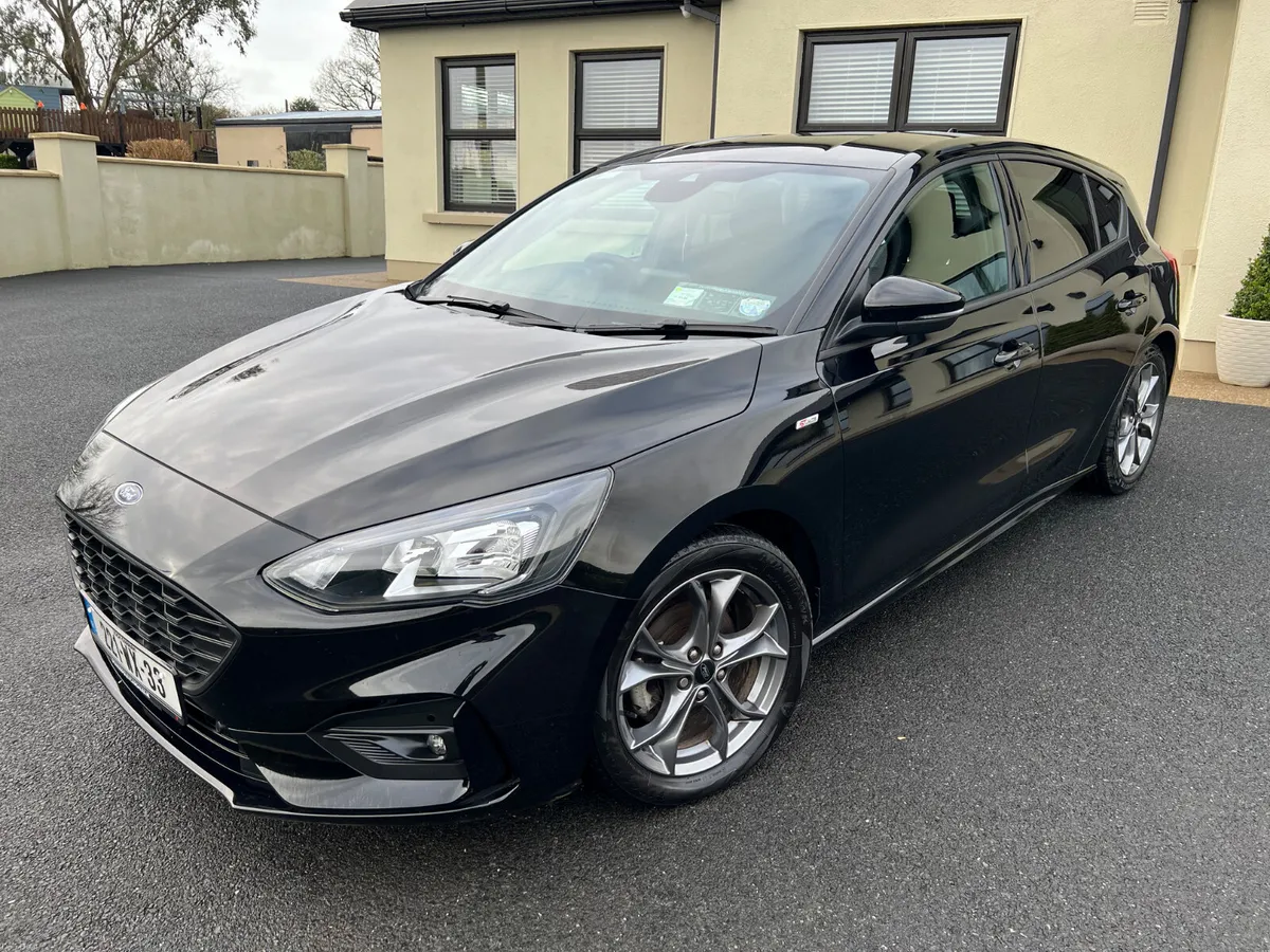 2022 (221)Ford Focus 1.0T 125hp ST-Line 59KMS - Image 2