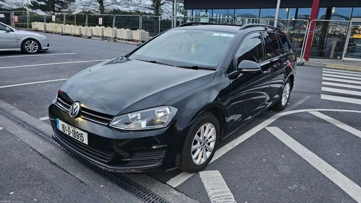 2016 Volkswagen Golf Estate - Image 3