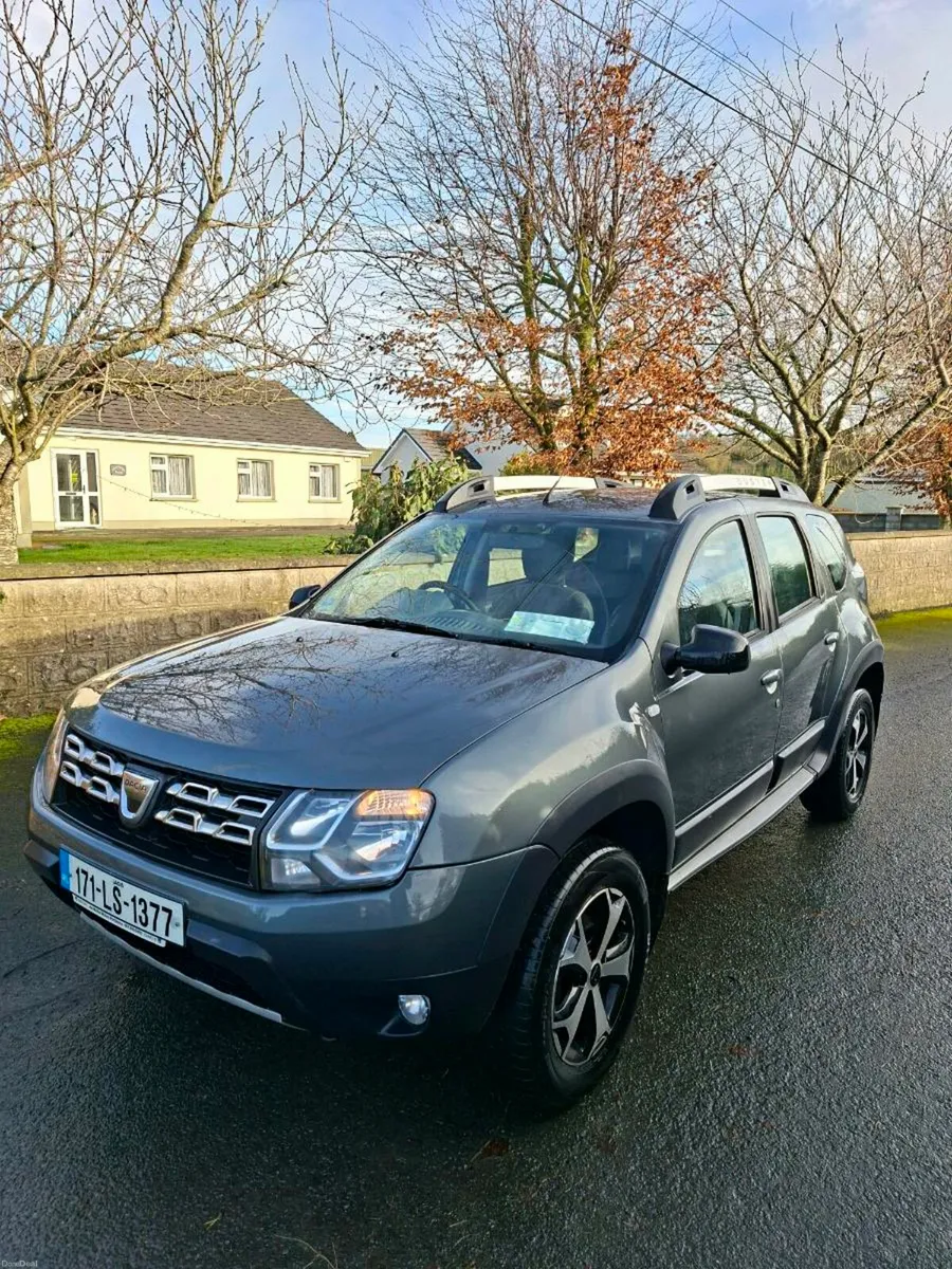 DACIA DUSTER 2017 LOW KM - Image 1