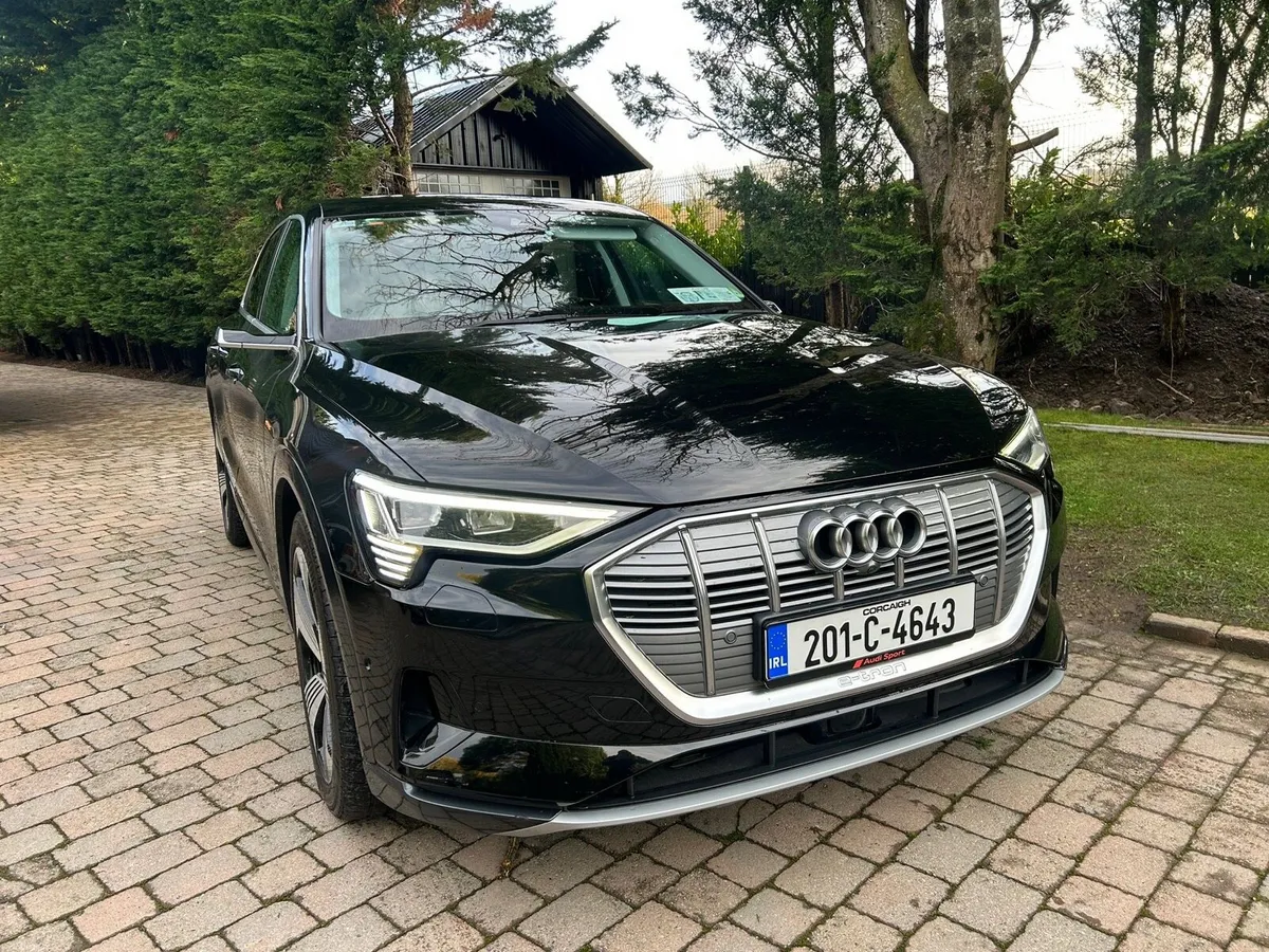 Audi ETron 55 Sport Quattro Long Range (340 kms) - Image 4