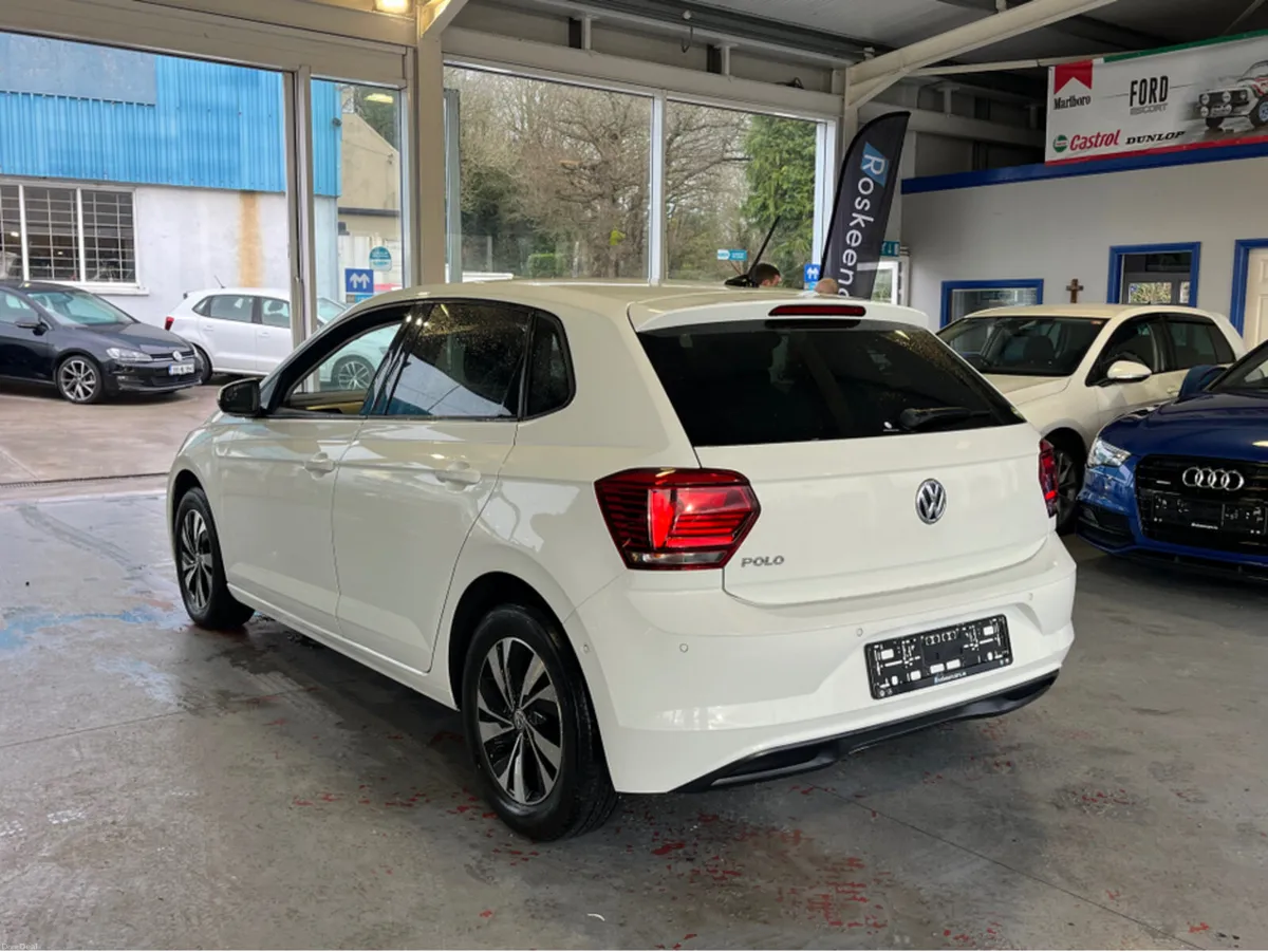 Volkswagen Polo TRENDLINE 1.0 AUTO 5SPEED 65HP 5DR - Image 6