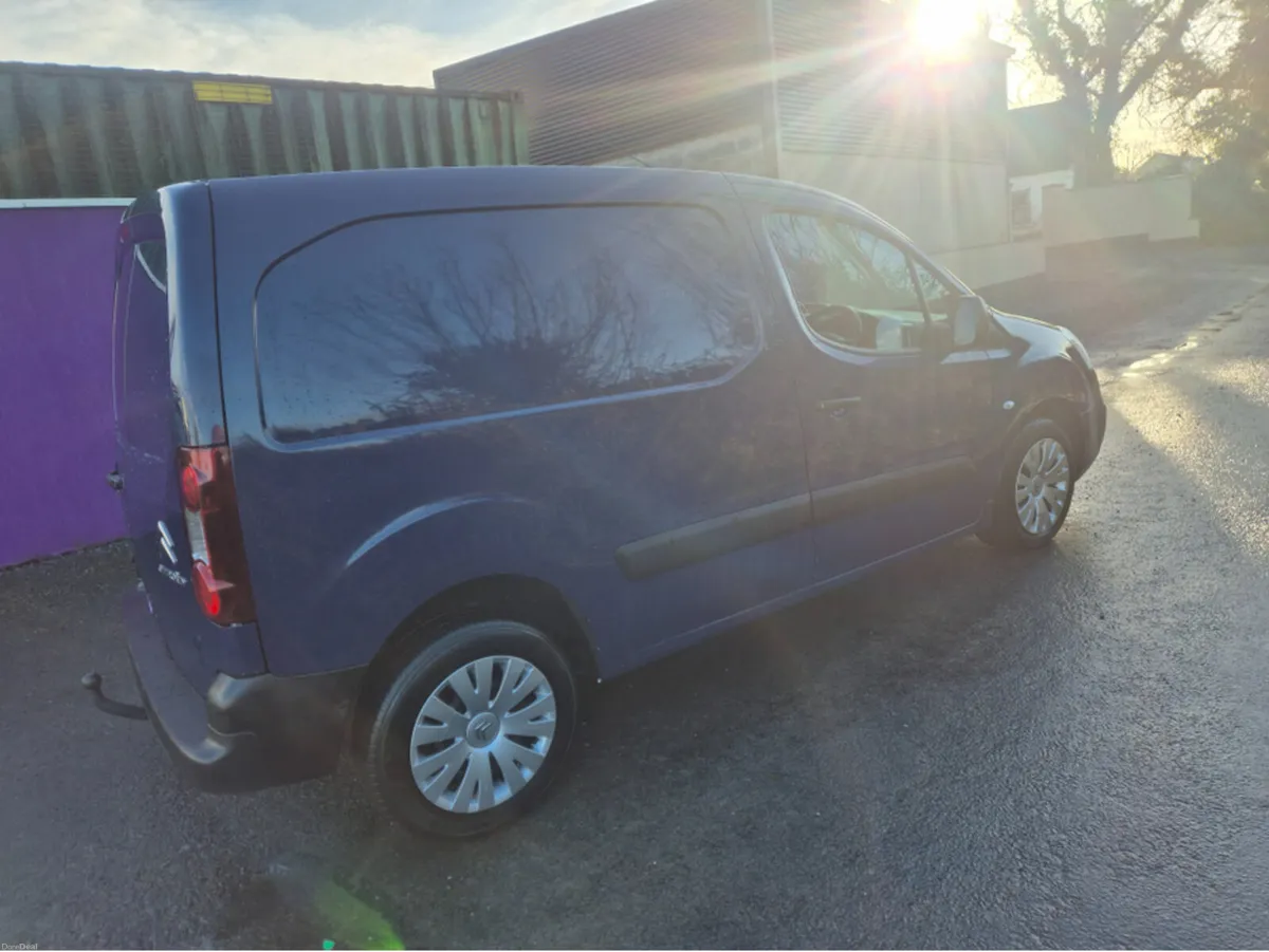 Citroen Berlingo LX BLUEHDI 75 625KG S SWB MY40 3 - Image 2