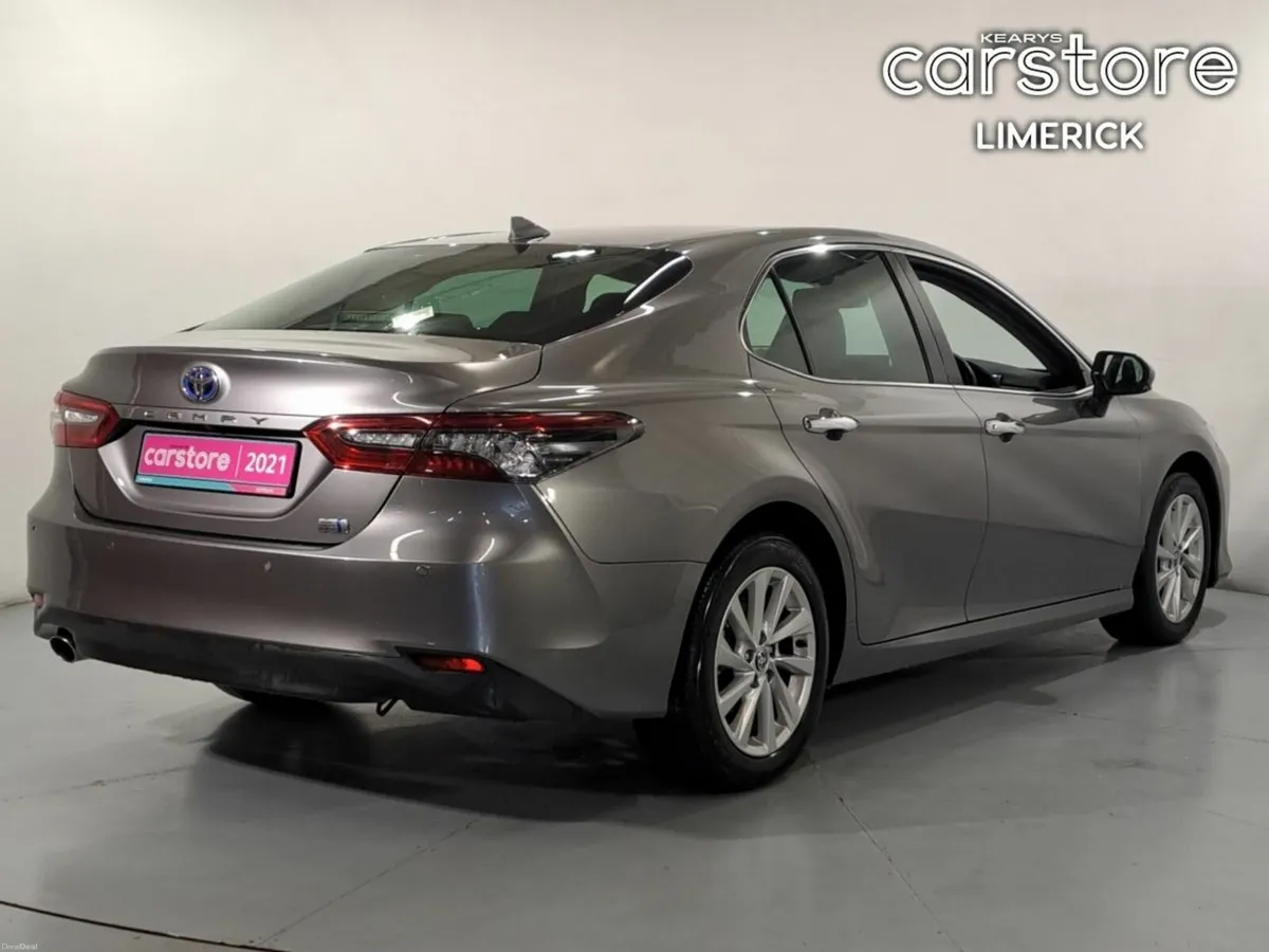 Toyota Camry 2.5 PETROL HYBRID AUTO - Image 3