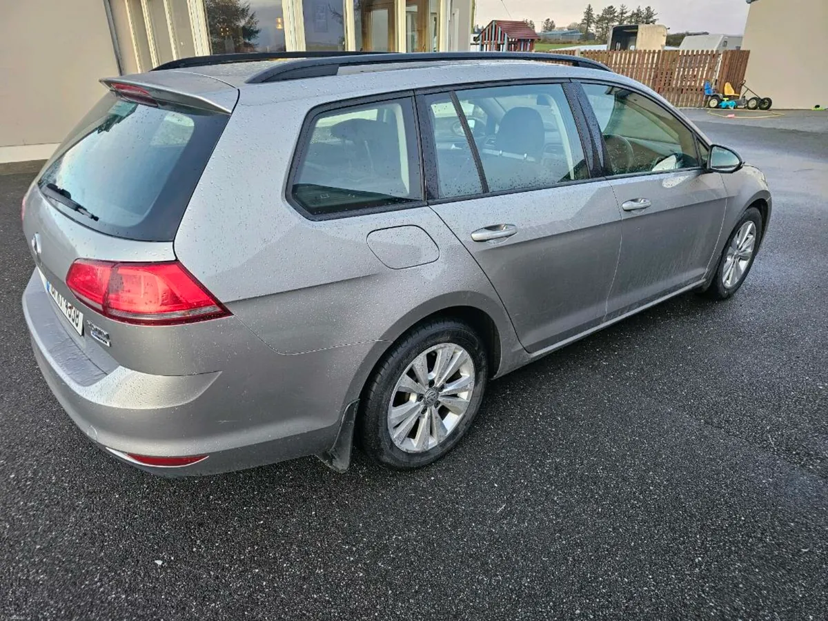 Volkswagen Golf Estate - Image 4