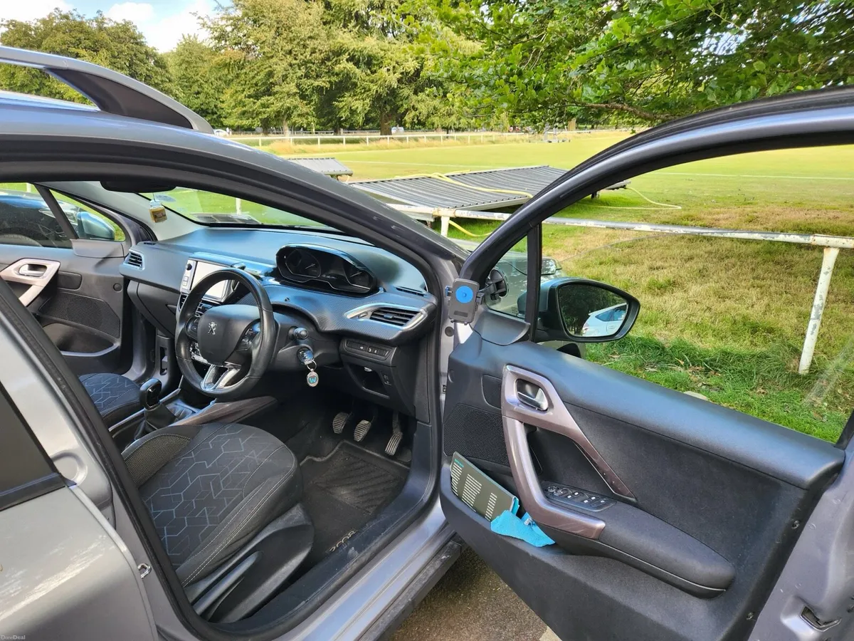 2015 - Peugeot 2008 , 90k km, 1.2 litre , manual - Image 4