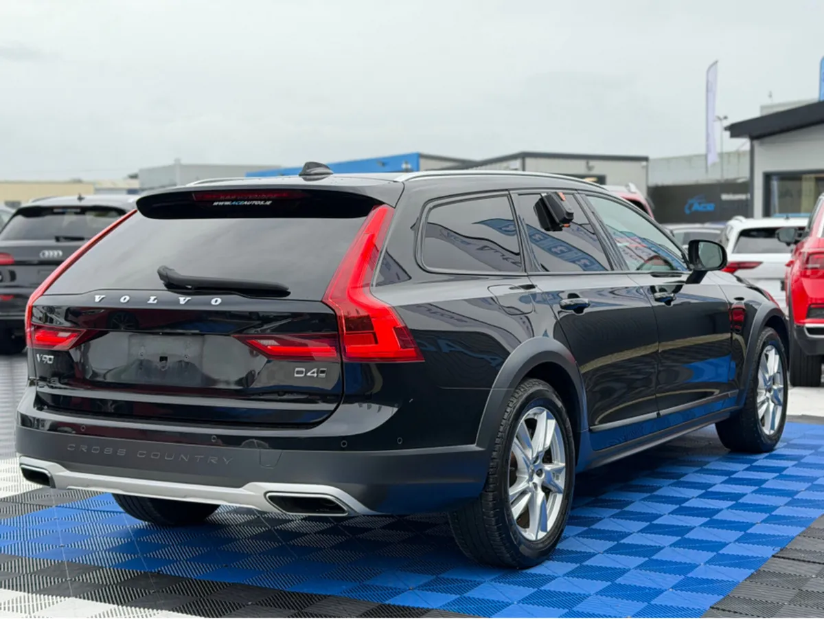 Volvo V90 CROSSCOUNTRY 4WD - 2.0L DIESEL - AUTO - - Image 3