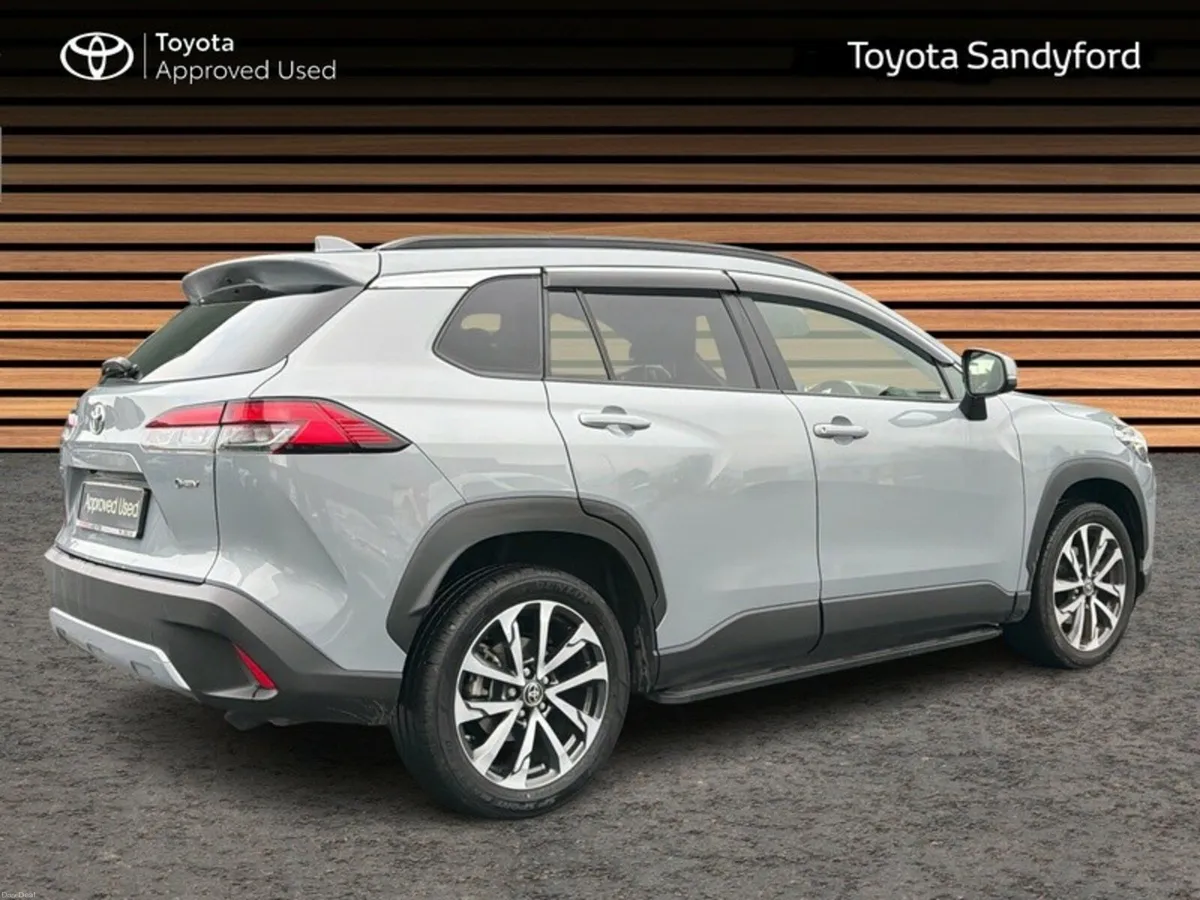 Toyota Corolla Cross 1.8 HYBRID SPORT // REAR CAME - Image 2