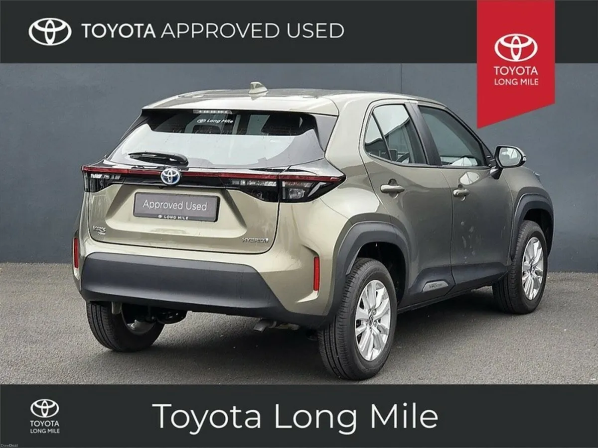 Toyota Yaris Cross 1.5 Hybrid Luna 5dr - Image 2