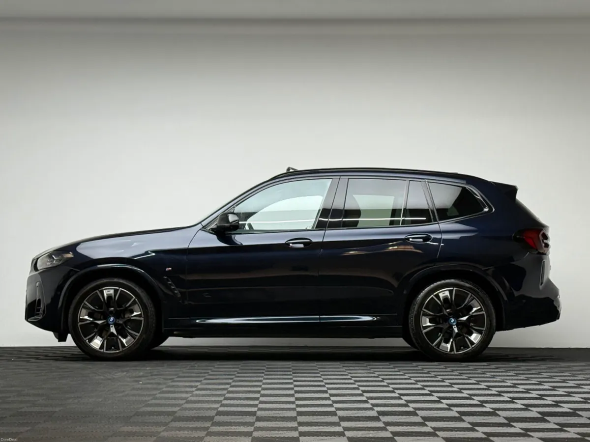 BMW iX3 M SPORT PRO - Image 4