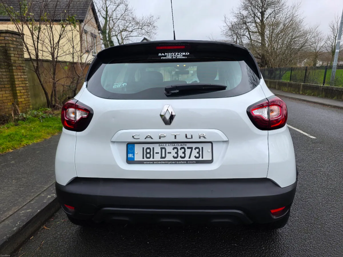 Renault Captur Dynamique NAV TCE 90 P 4DR - Image 4
