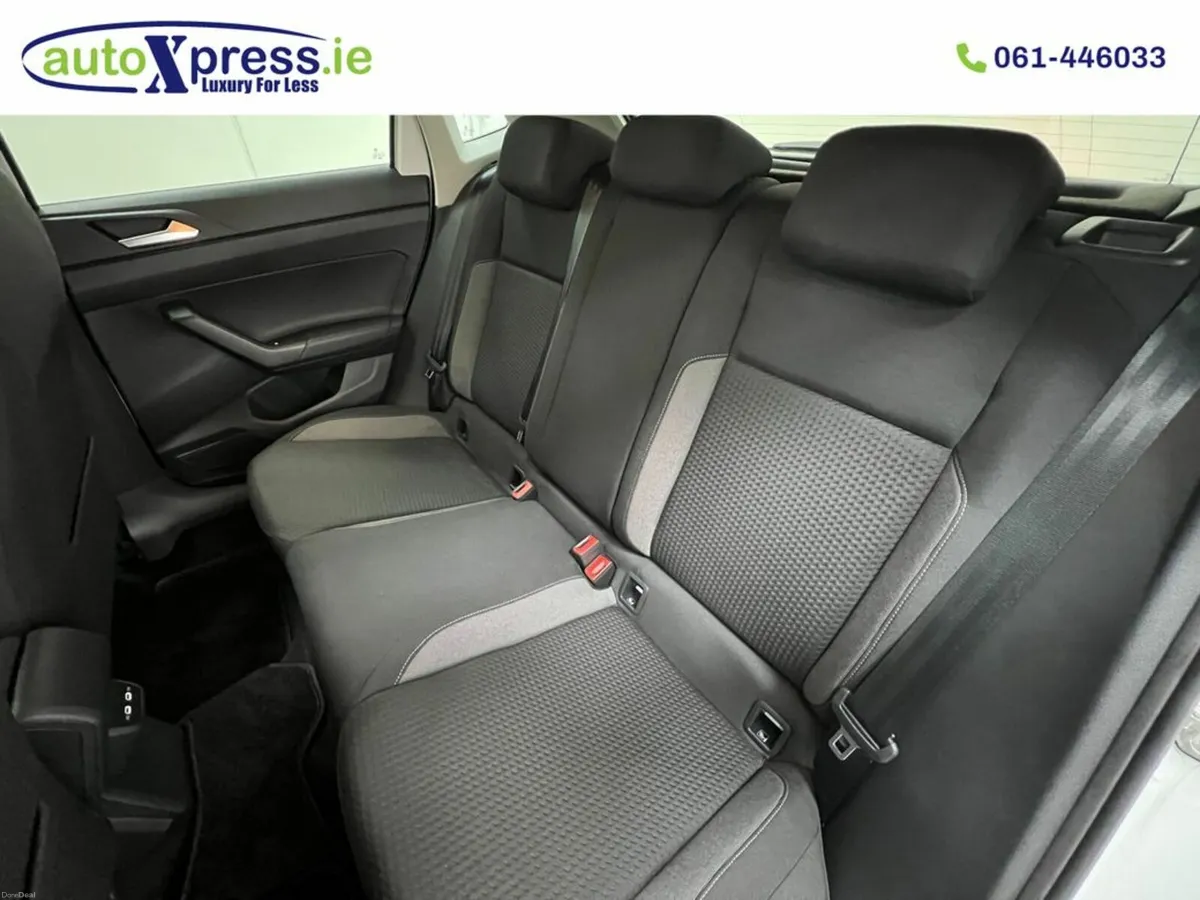 Volkswagen Polo 1.0 TSI Automatic, Reversing camer - Image 4