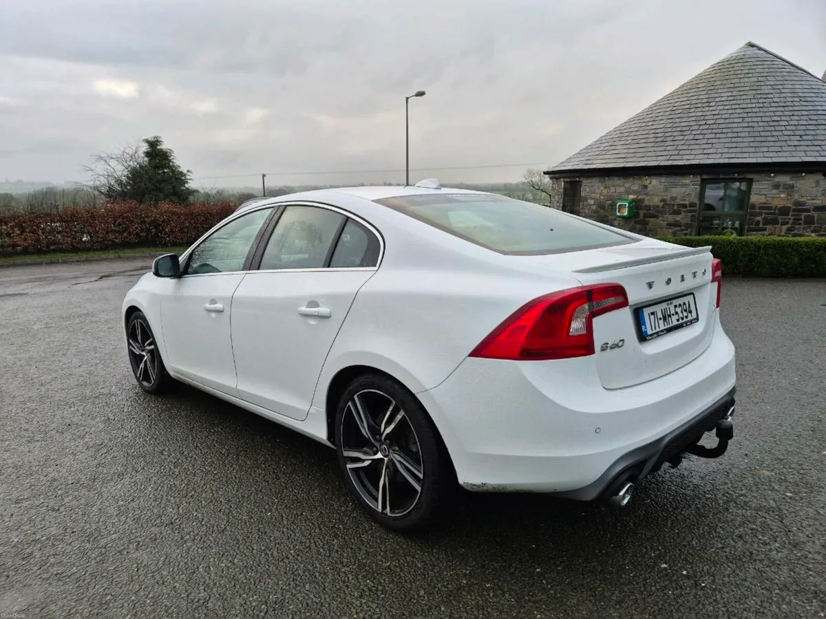 Volvo s60 R Design - Image 4
