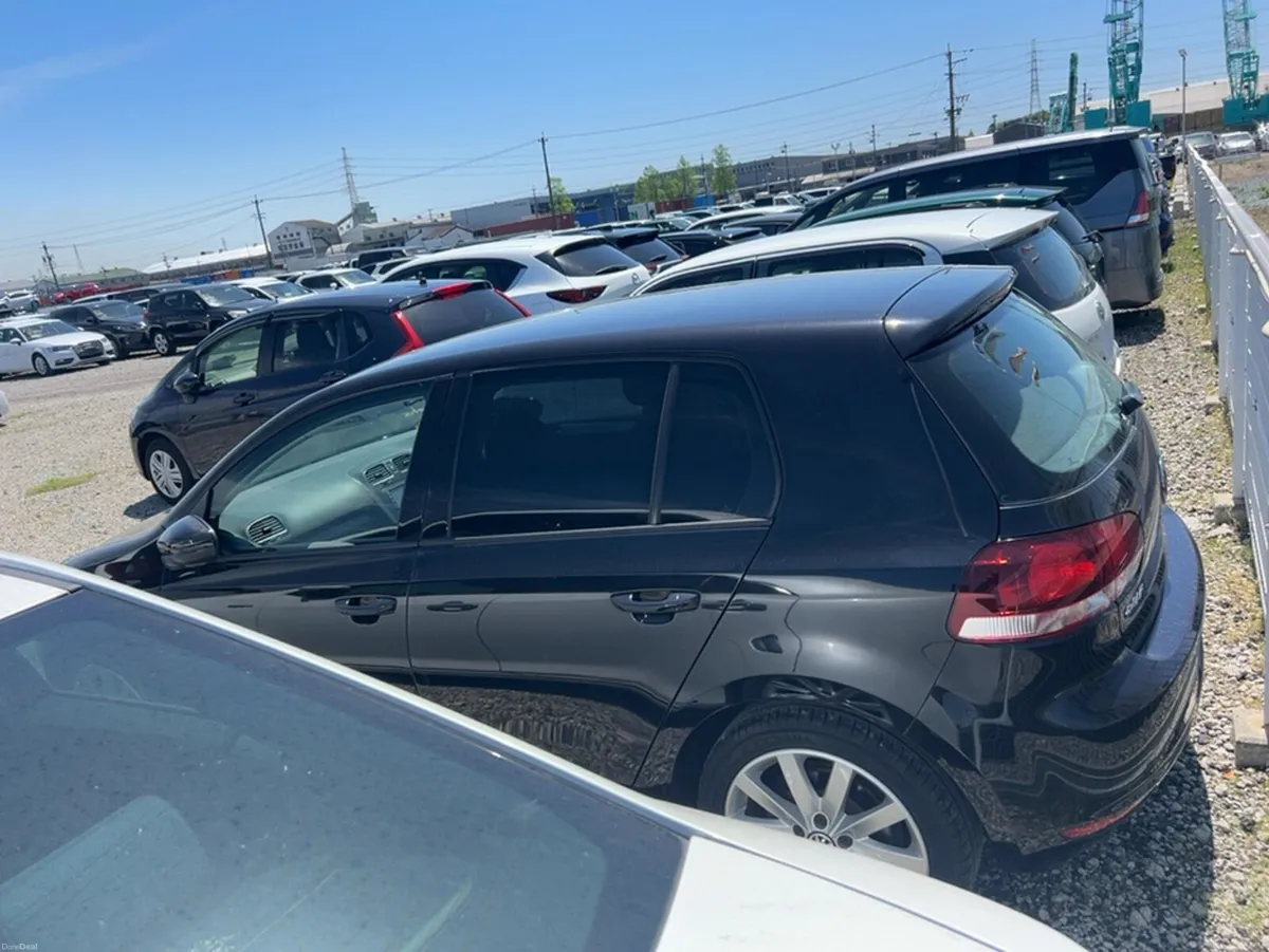 Volkswagen Golf HIGHLINE 1.4 PETROL AUTOMATIC 5DR - Image 3