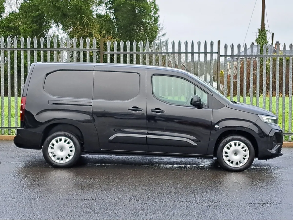 Opel Combo SPORTIVE 1.5TD 100HP L2H1 **REVERSING C - Image 3