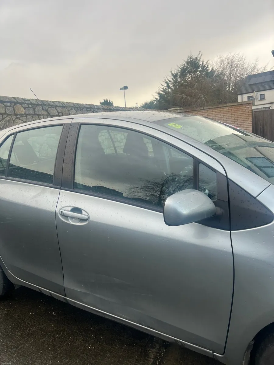 2009 Toyota Yaris –Toyota Yaris 2009 - Image 2