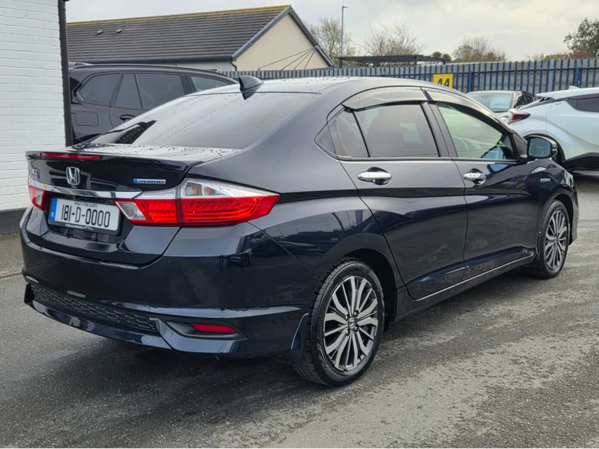 Honda Grace 1.5 PETROL EX SENSING HYBRID AUTO - Image 4