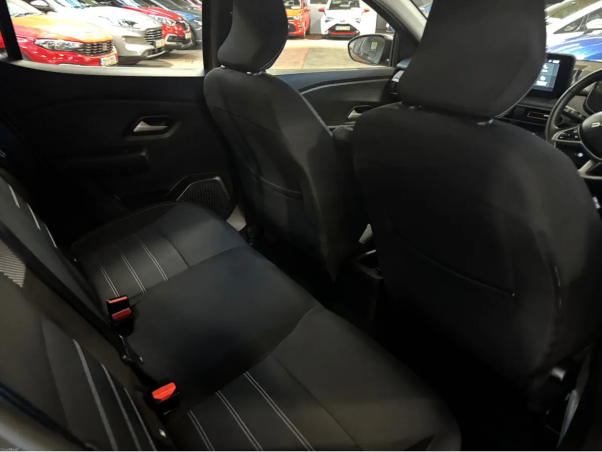 Dacia Sandero STEPWAY EXPRESSION TCE 90 NBI - Image 4