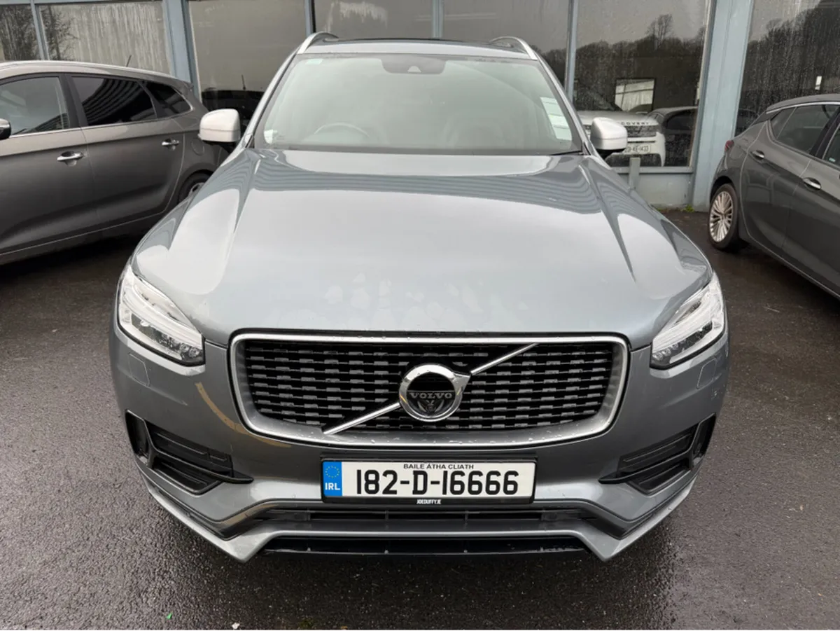 Volvo XC90 D5 AWD R-DESIGN 5DR AUTO LOW KMS - Image 1
