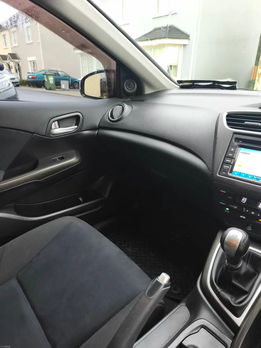 Honda Civic 2014 - Image 3