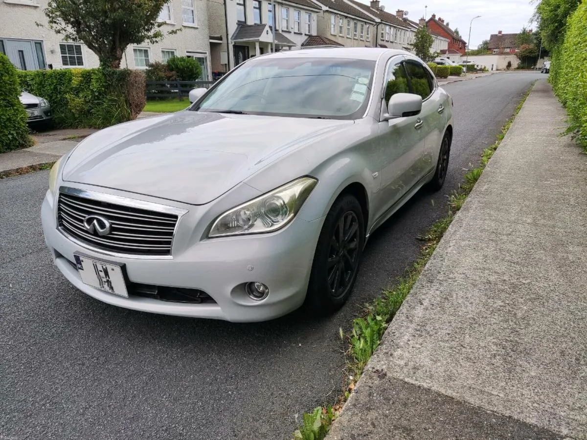 Nissan Fuga Hybrid - Image 4