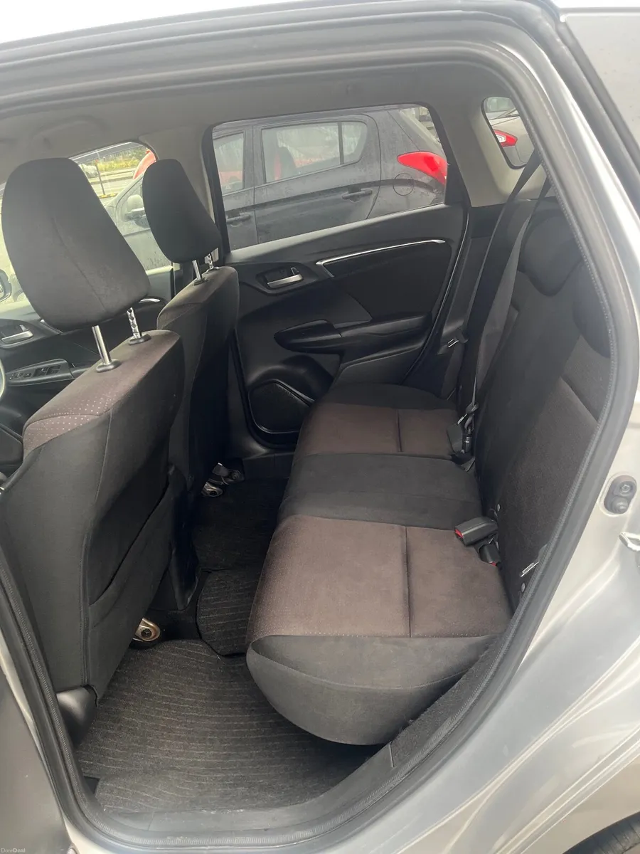 Honda Fit 2015 - Image 4