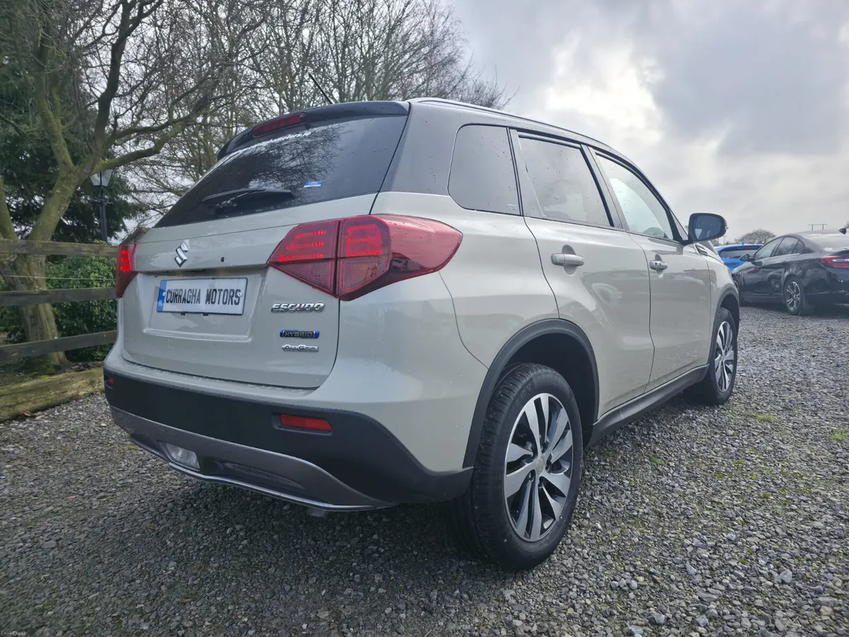 2023 Suzuki Vitara Hybrid - Image 5