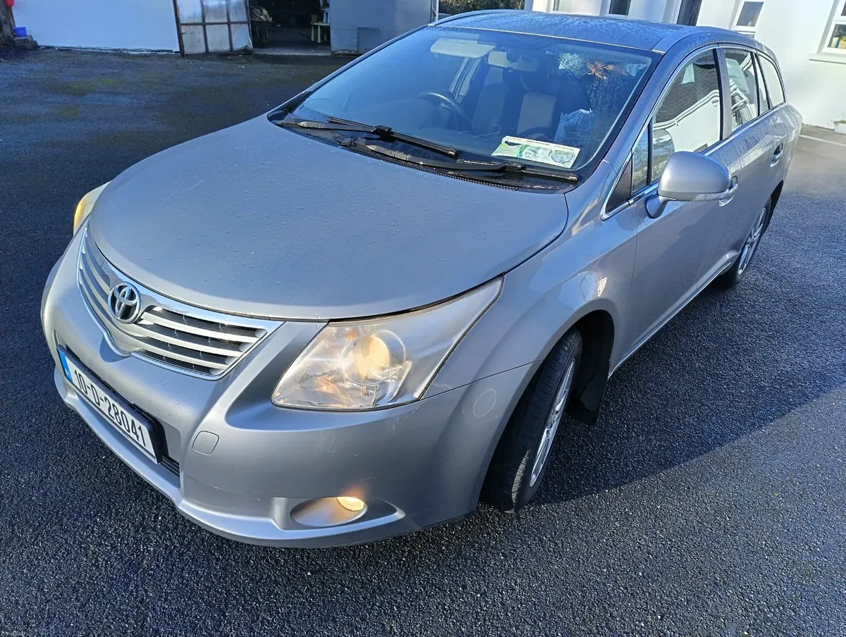 Toyota Avensis 2010 - Image 4