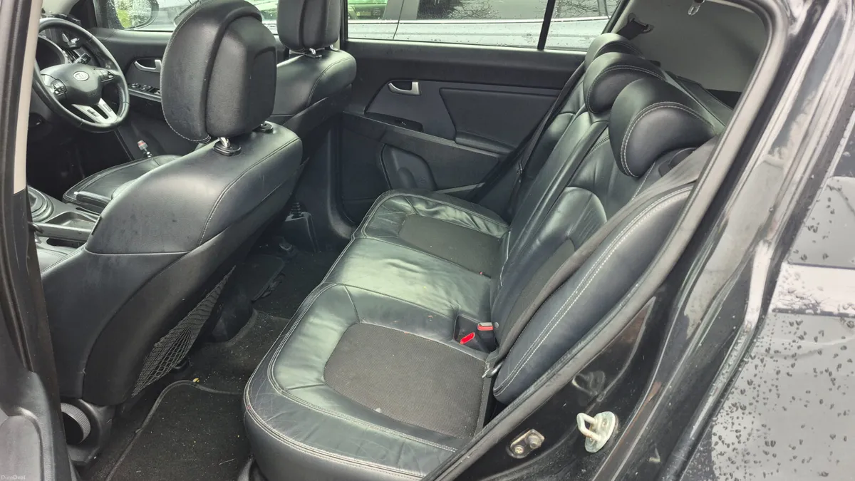 Kia Sportage 2011 1.7crdi - Image 4