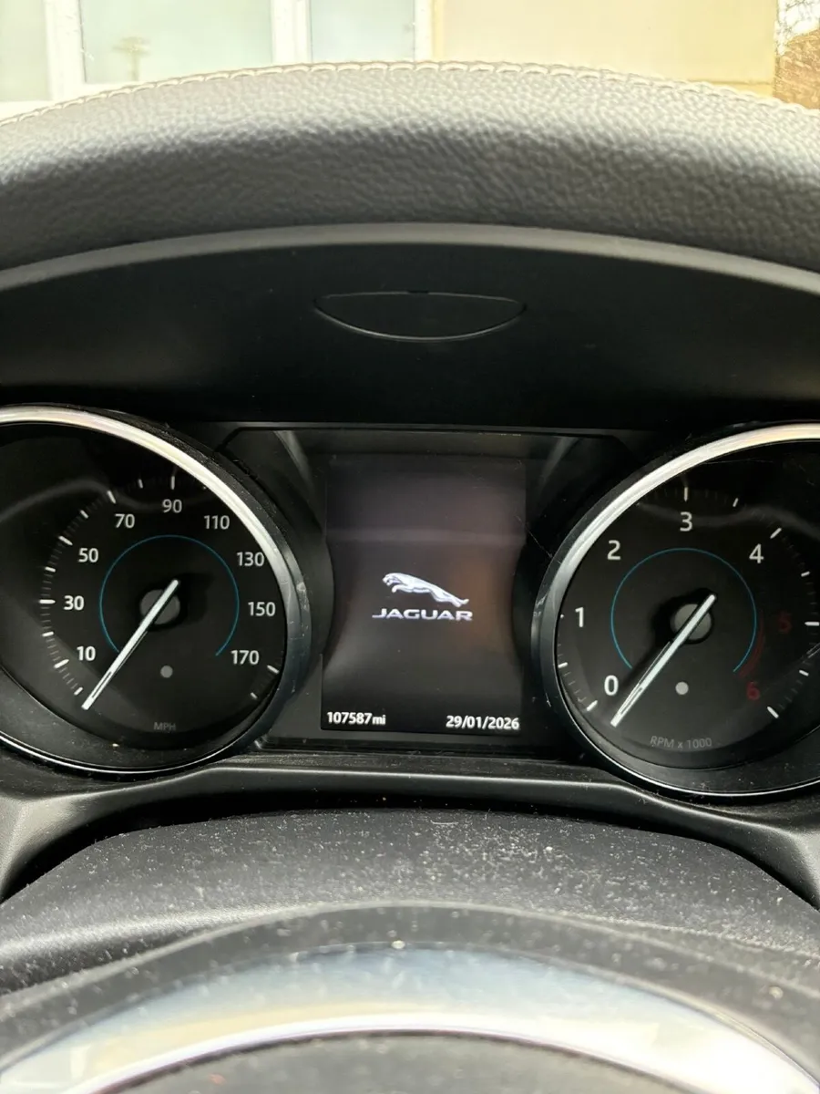 Jaguar XF 2017 **R SPORT** - Image 2