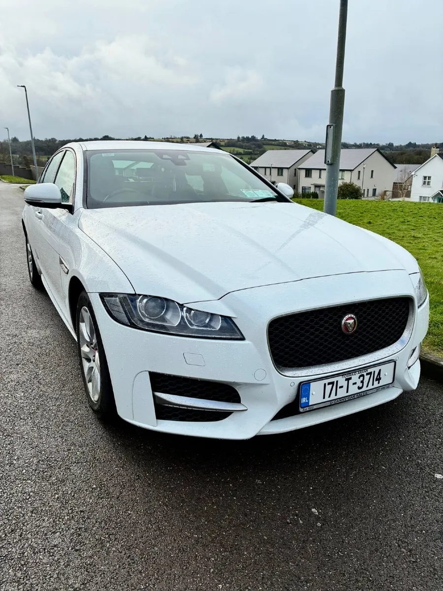 Jaguar XF 2017 **R SPORT** - Image 1